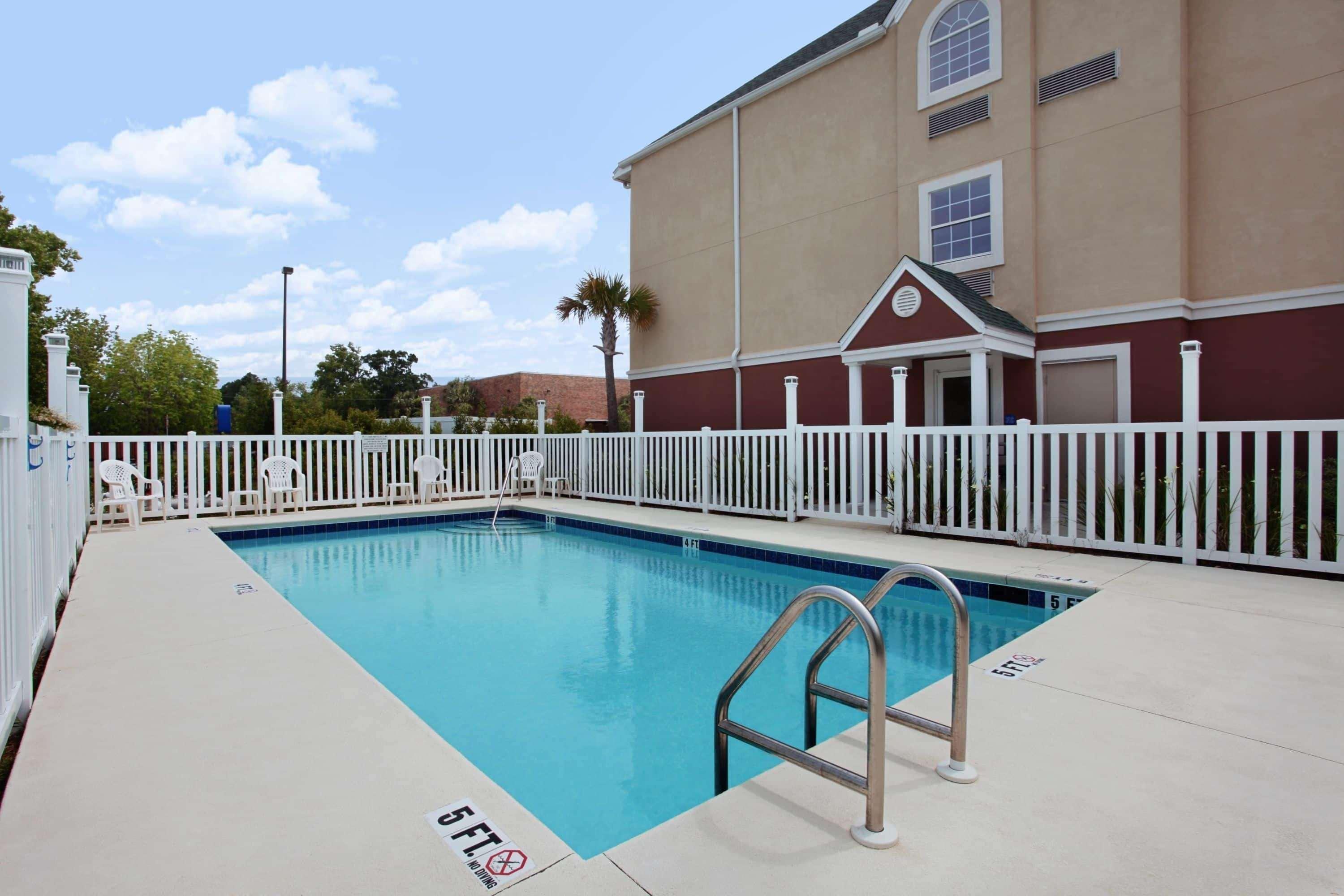 Microtel Inn & Suites By Wyndham Panama City Facilities photo